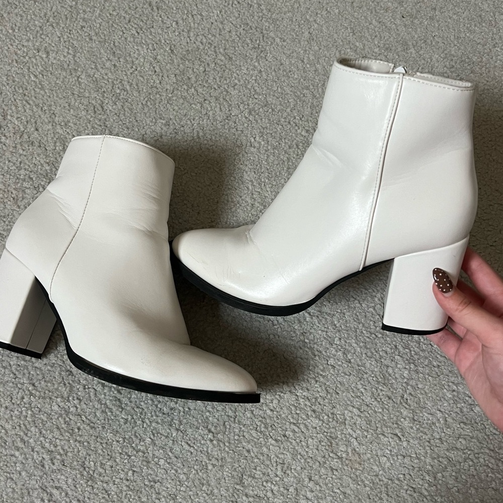 Elegant White Ankle Boots